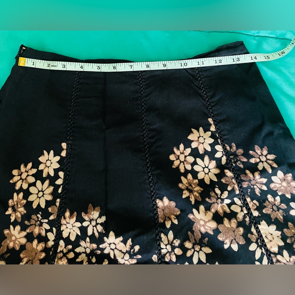 Liz Claiborne Axcess Skirt MIDI Navy Blue Light Pink Floral Size 4 Small Boho - Picture 9 of 12